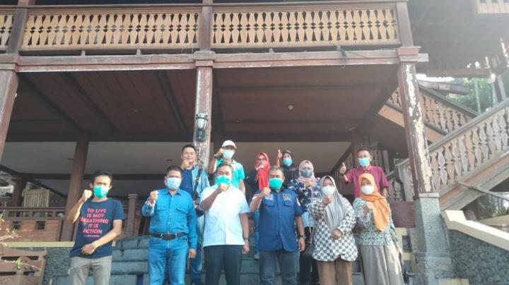 Senator Bustami Zainudin Kunjungi Laboratorium Mini Pusat Inkubator Institusi Satmakura 